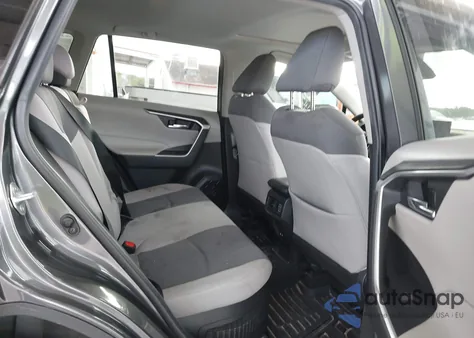 2021 Toyota Rav4 Hybrid Xle z USA, uszkodzony, nr VIN 4T3RWRFV3MU037722